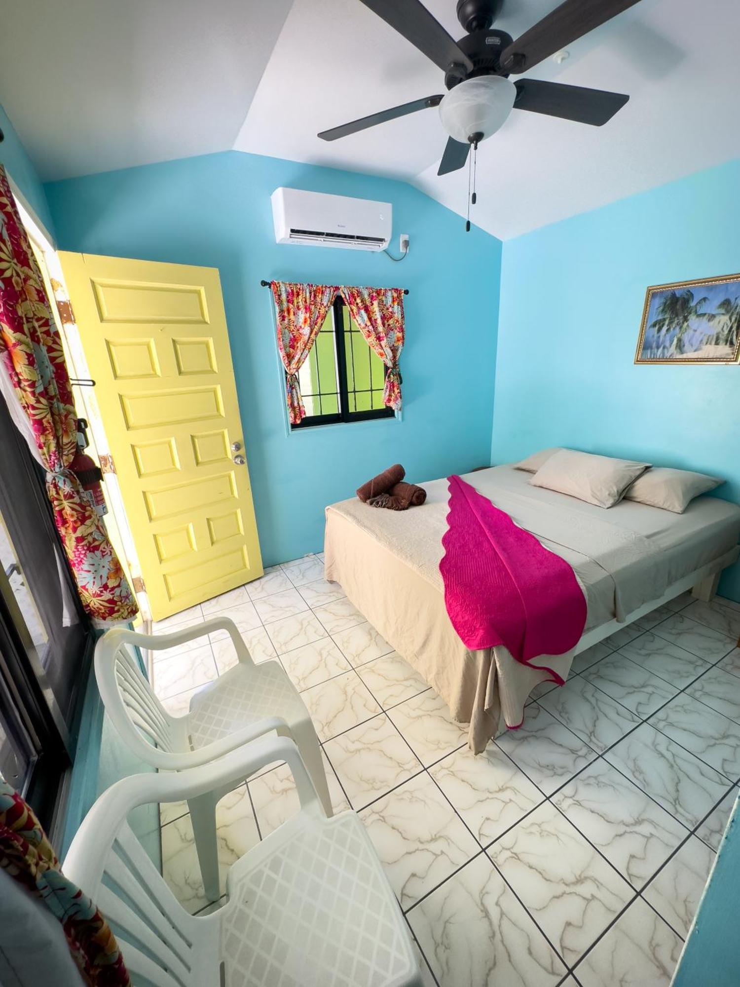 Barefoot Beach Belize Кей-Колкер Экстерьер фото